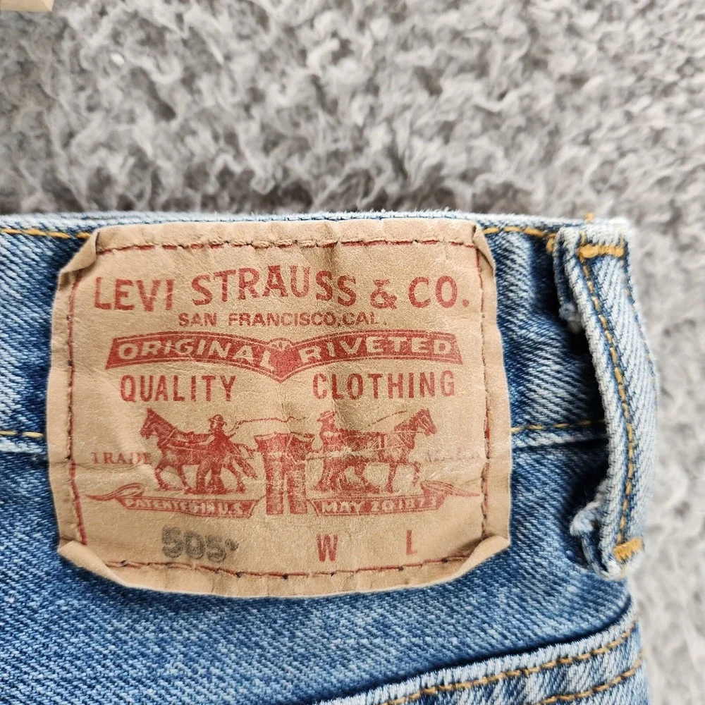 Levis 505 Jeans Men's 46X30‎ (fits 43x30) Blue 100% Straight Fit Medium Wash